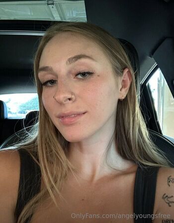 Angel Young / angelyoungsfree nude photo #39