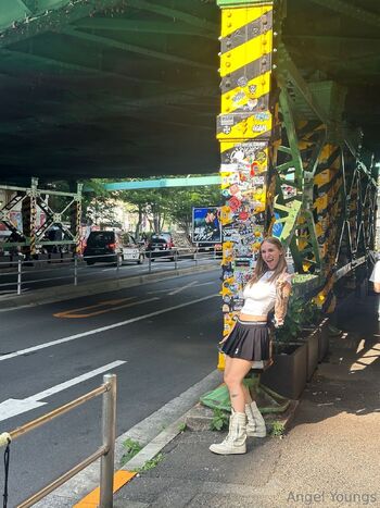 Angel Youngs / angelyoungsxxx nude photo #14