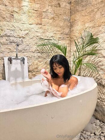 Lys / angelysc1 nude photo #28