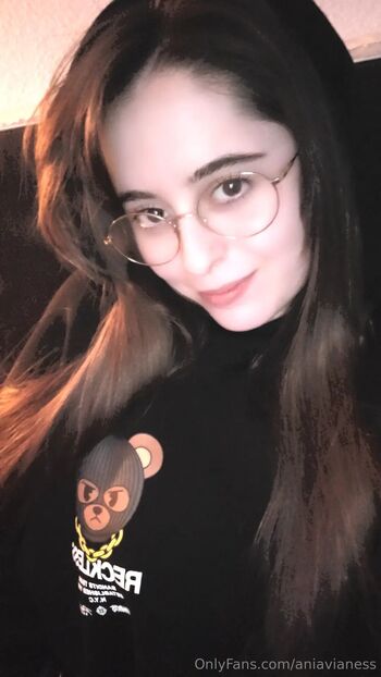 Ania Vianes / aniavianess / ania_vianess_ / aniavianesss nude photo #6