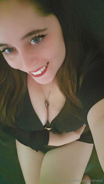 Ania Vianes / aniavianess / ania_vianess_ / aniavianesss nude photo #15
