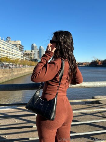 Anika / anikangty nude photo #9