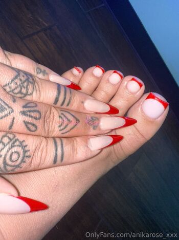 Anika Ros / anikarose_xxx nude photo #13