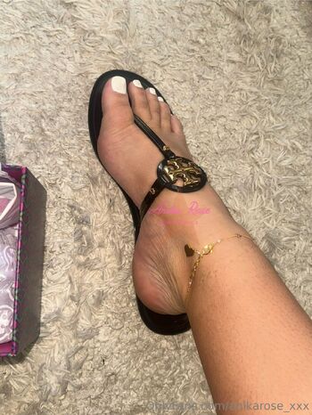 Anika Ros / anikarose_xxx nude photo #22