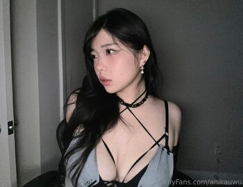 anik / anikauwu nude photo #16