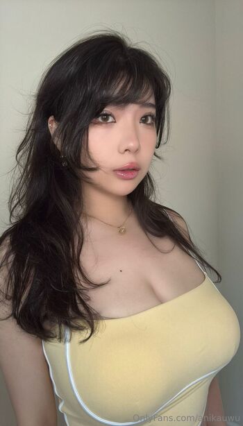 anik / anikauwu nude photo #19