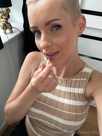 Anike Ekina - free O / anikeekinafree nude photo #7