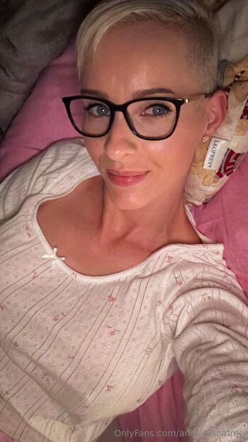 Anike Ekina - free O / anikeekinafree nude photo #28