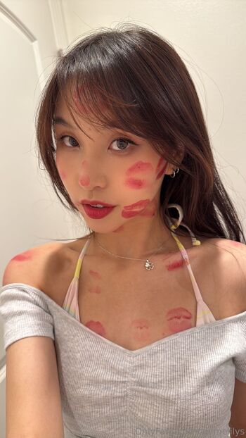 Lil / animelilys nude photo #2