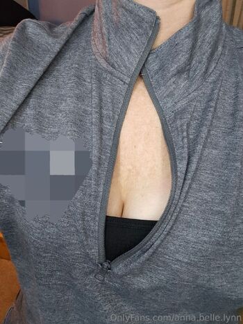 Annabelle Lyn / anna.belle.lynn nude photo #3