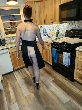 Annabelle Lyn / anna.belle.lynn nude photo #14