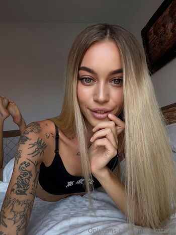 𝐴𝑛𝑛𝑎 𝐾𝑎𝑡𝑎𝑛 / anna_katana nude photo #4