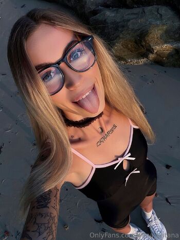 𝐴𝑛𝑛𝑎 𝐾𝑎𝑡𝑎𝑛 / anna_katana nude photo #7