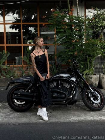 𝐴𝑛𝑛𝑎 𝐾𝑎𝑡𝑎𝑛 / anna_katana nude photo #28