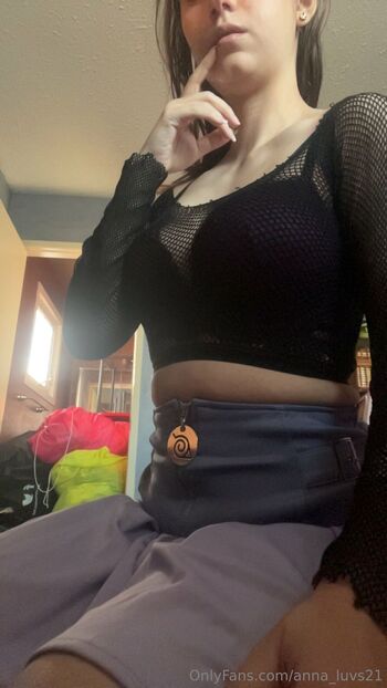 Anna Lilith Ev / anna_luvs21 nude photo #3