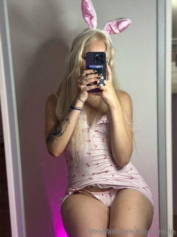 𝐀𝐧𝐧𝐚-𝐌𝐚𝐫𝐢𝐢𝐞 / anna_mariie nude photo #11