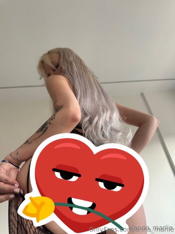 𝐀𝐧𝐧𝐚-𝐌𝐚𝐫𝐢𝐢𝐞 / anna_mariie nude photo #16