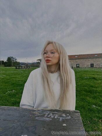 𝐀𝐧𝐧𝐚-𝐌𝐚𝐫𝐢𝐢𝐞 / anna_mariie nude photo #24