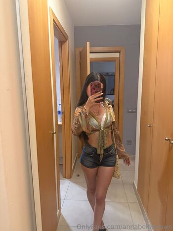 Anna (19 yo) / annabellebrown nude photo #2