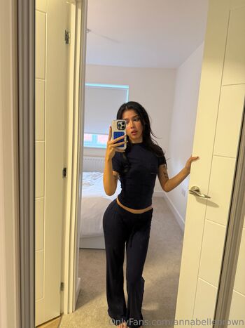 Anna (19 yo) / annabellebrown nude photo #20