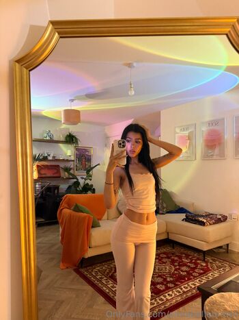 Anna (19 yo) / annabellebrown nude photo #33