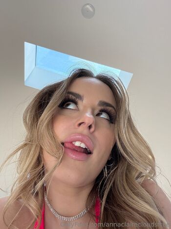 Anna Claire Clouds Fre / annaclairecloudsfree nude photo #44