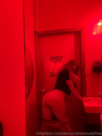 Anna Claire Clouds Fre / annaclairecloudsfree nude photo #50