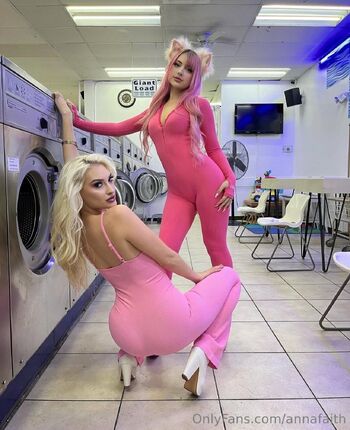 Anna Fait / annafaith nude photo #33