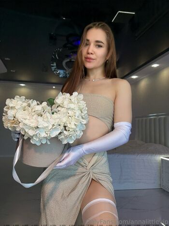 Anna Littl / annalittlevip nude photo #27
