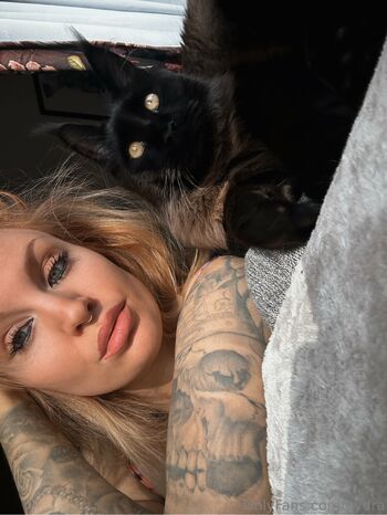 Angelic / annamariangelica nude photo #32