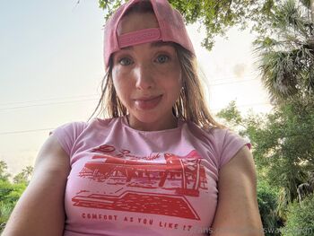 Anna Oswal / annaoswaldsk8qn nude photo #28