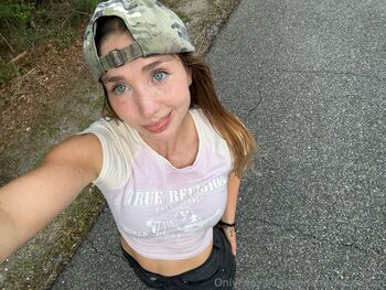 Anna Oswal / annaoswaldsk8qn nude photo #35