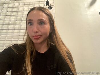 Anna Oswal / annaoswaldsk8qn nude photo #37