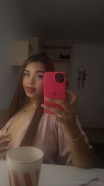 Anna / annaprincesss nude photo #11