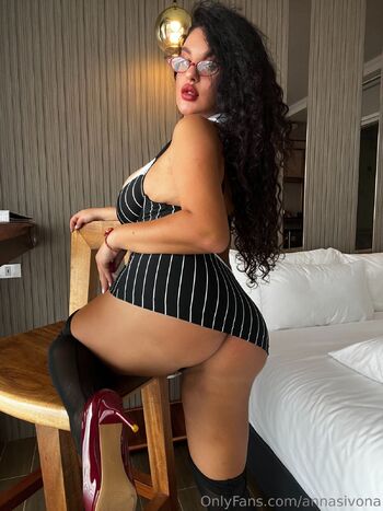 Anna Sivona / annasivona nude photo #4