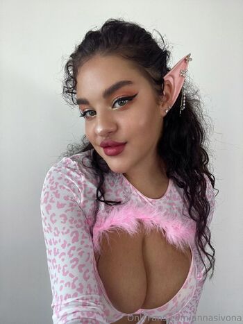 Anna Sivona / annasivona nude photo #8