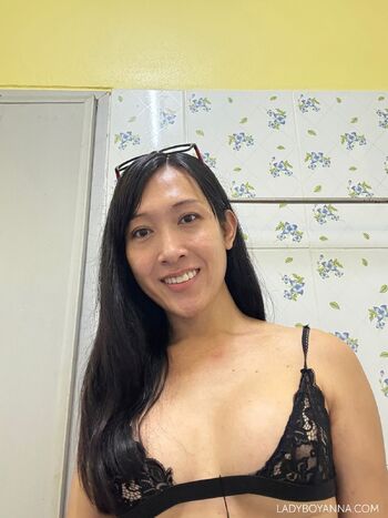 Asian Transgirl Ann / annatsfree nude photo #10