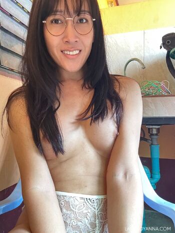 Asian Transgirl Ann / annatsfree nude photo #12