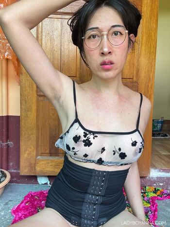 Asian Transgirl Ann / annatsfree nude photo #16