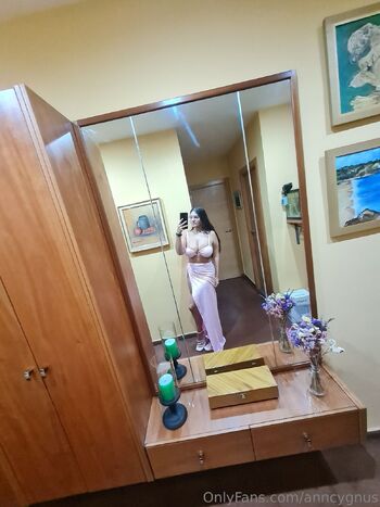 AnnCygnu / anncygnus nude photo #1