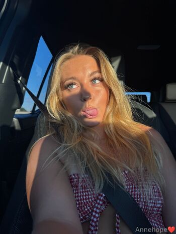 Anni / annehope / annelise.hope_official / annelisehope19 / annelise_hope1 nude photo #8