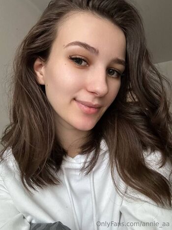 Annie / annie_aa nude photo #6