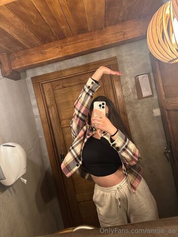 Annie / annie_aa nude photo #13