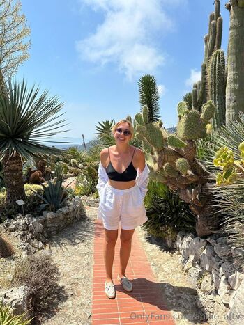 Annie Wild / annie_oftv nude photo #32