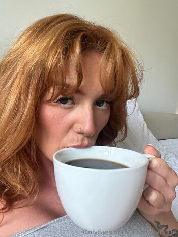 TWO PUSSY PRINCESS / anniecharlotte nude photo #36