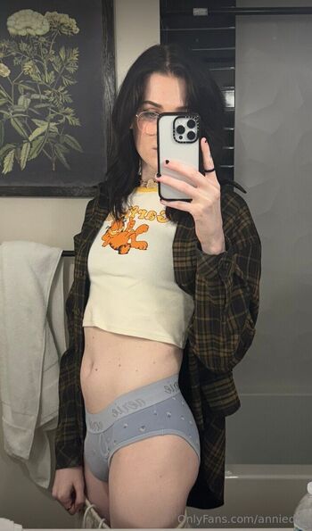 Annie Dr / anniedro nude photo #10