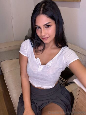 Anni / anniefree nude photo #6