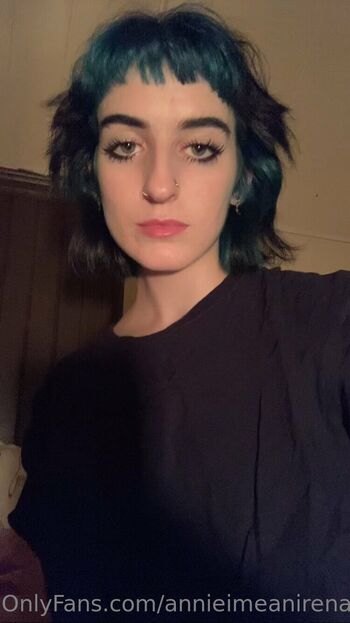 Iren / annieimeanirena nude photo #3