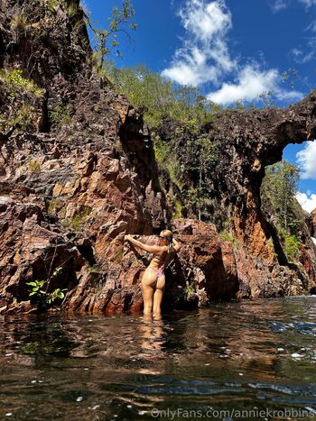 Anniekrobbin / anniekrobbins nude photo #10