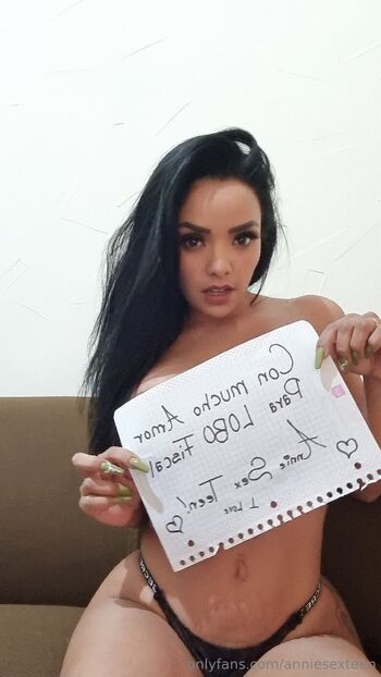 Annie Lope / anniesexteen nude photo #39